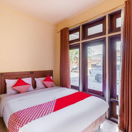 Oyo 3107 Hotel Temindung Samarinda Extérieur photo